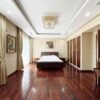 Modern 4BR villa for rent in Vinhomes Riverside Hoa Lan (11)-min