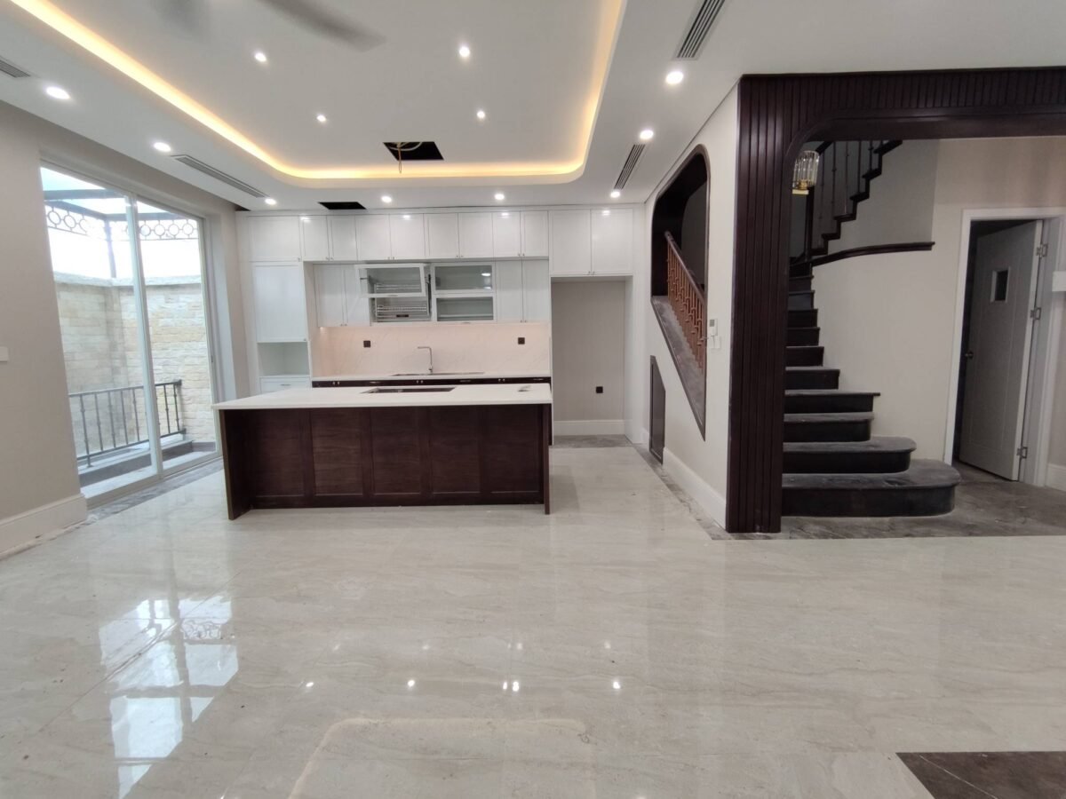 New fully furnished villa for rent in K4 Ciputra (7)