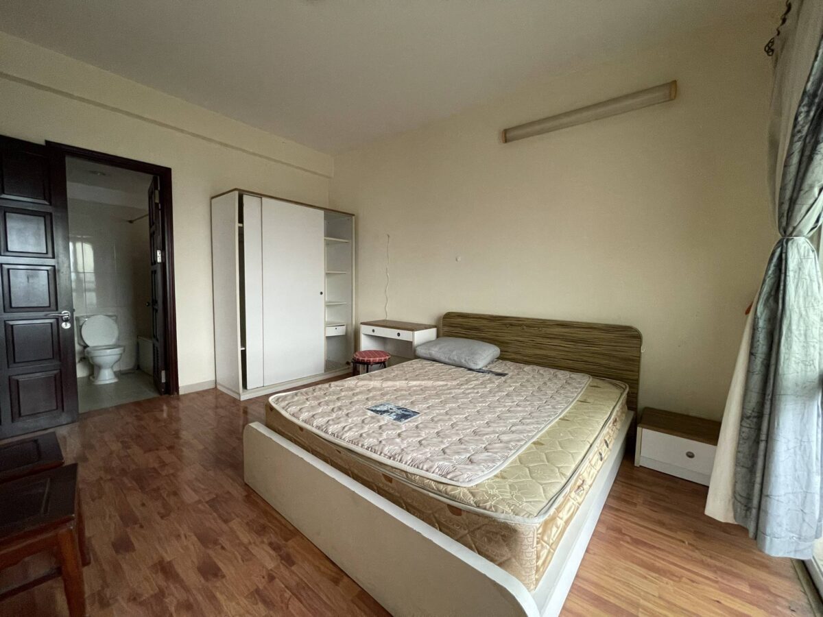 Nice G2 Ciputra Hanoi apartment for rent at a very cheap price (13)