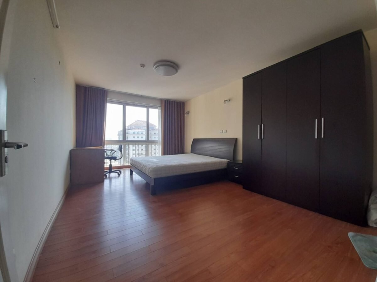 Super spacious apartment for rent in P2 Ciputra 182m2 - 4BRs (11)