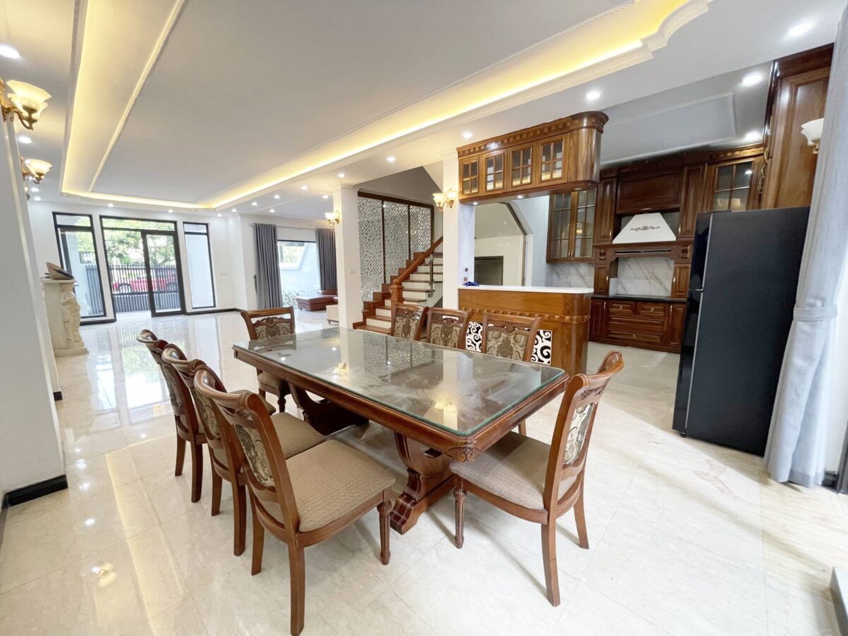 Villa for rent T1 Ciputra with classic style furniture (8)