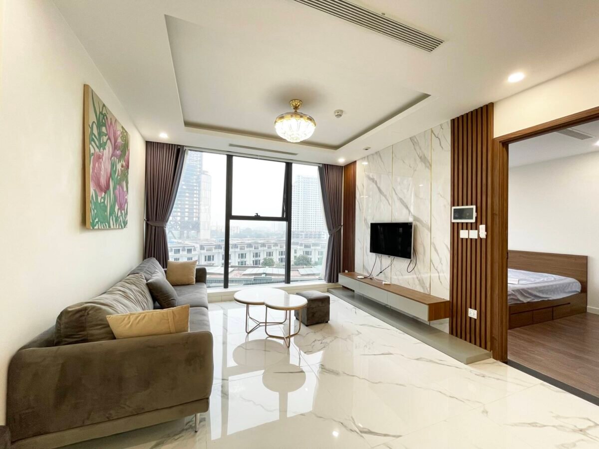 Awesome 2BRs apartment for rent at the most competitive price in Sunshine City market (3)