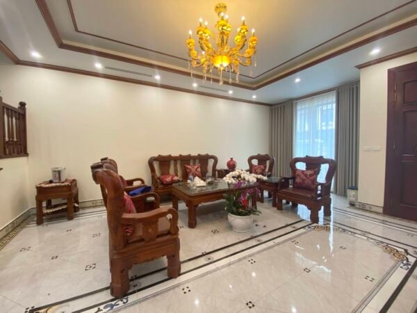 Classic 4BRs villa for rent in Nguyet Que Street, Vinhomes The Harmony (1)