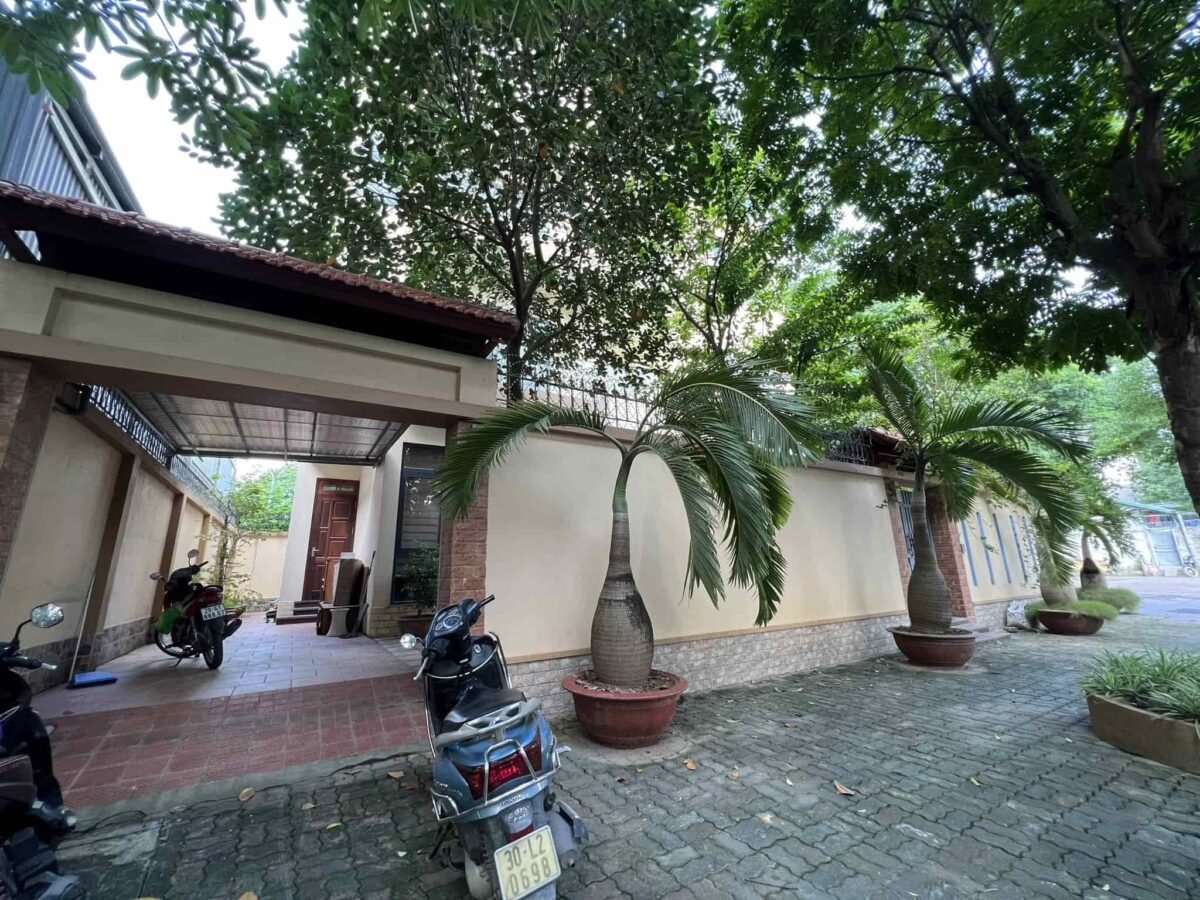 Huge 4BRs villa in Vuon Dao for rent - The most classy area in Tay Ho (3)