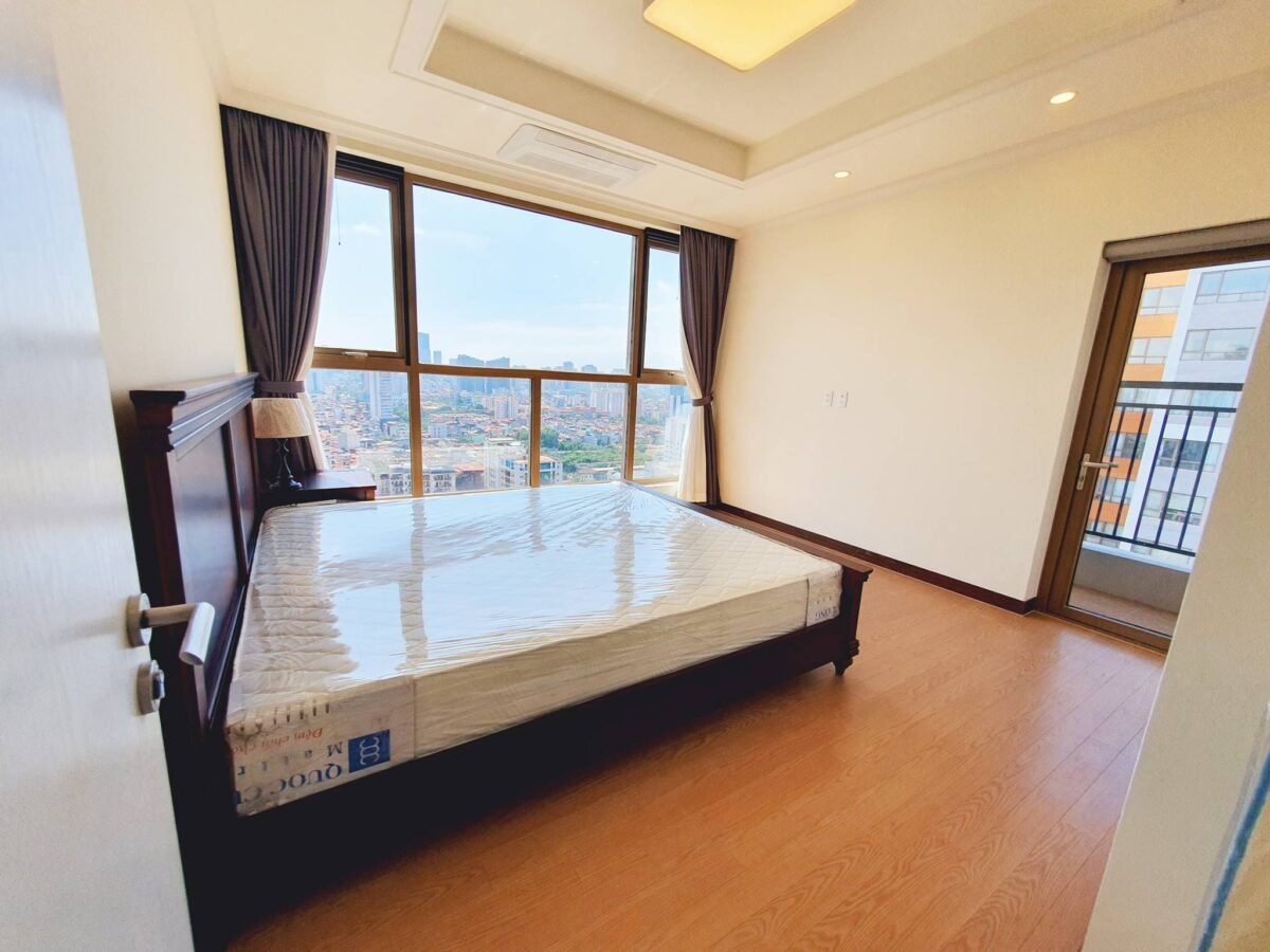 Outstanding 4BRs apartment for rent in Starlake, near R&D Center of Samsung (11)