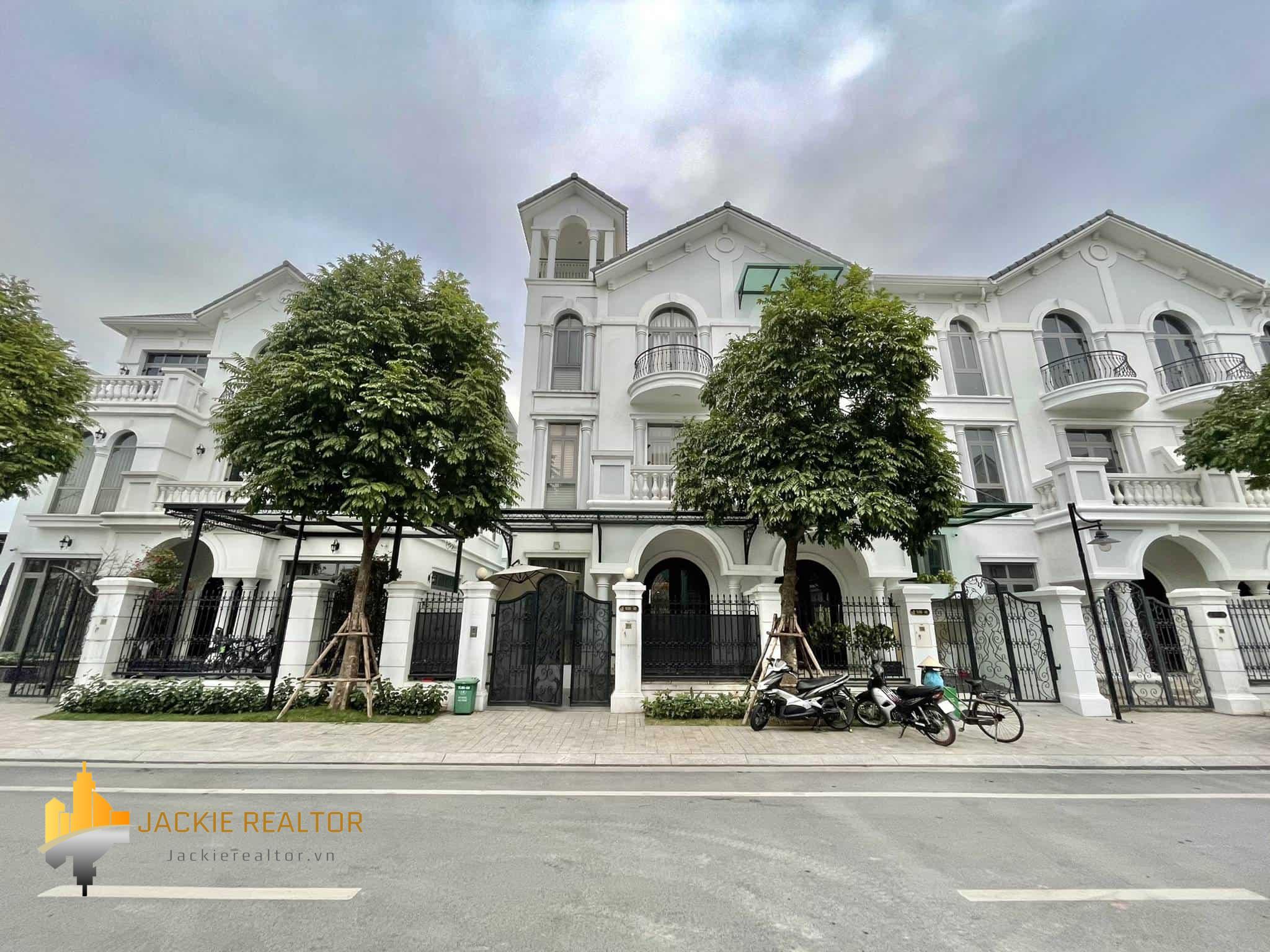 Super villa for rent in Huong Duong sub-area, Vinhomes The Harmony (1)
