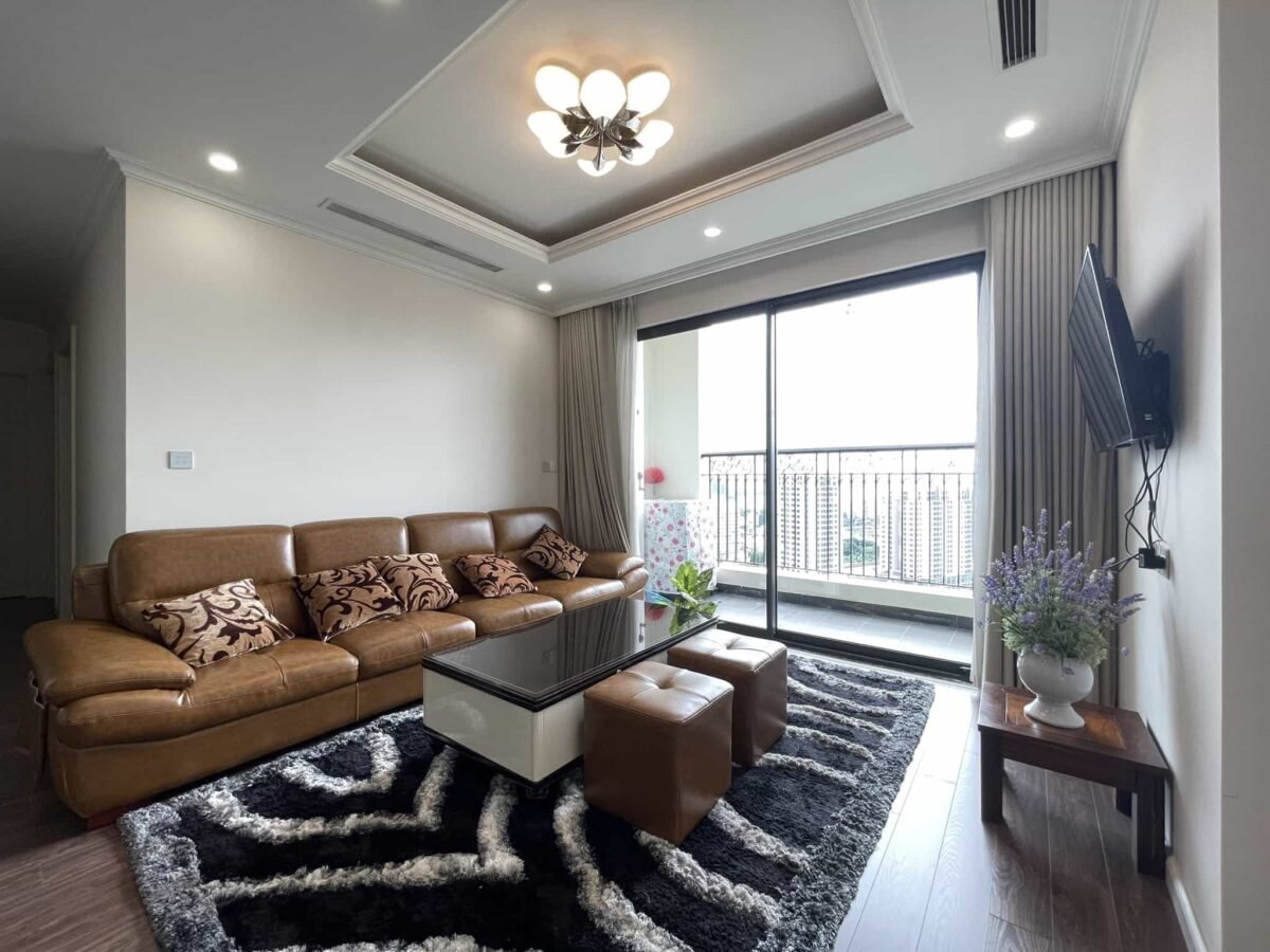 Cozy 3-bedroom apartment for rent in Sunshine Riverside (1)