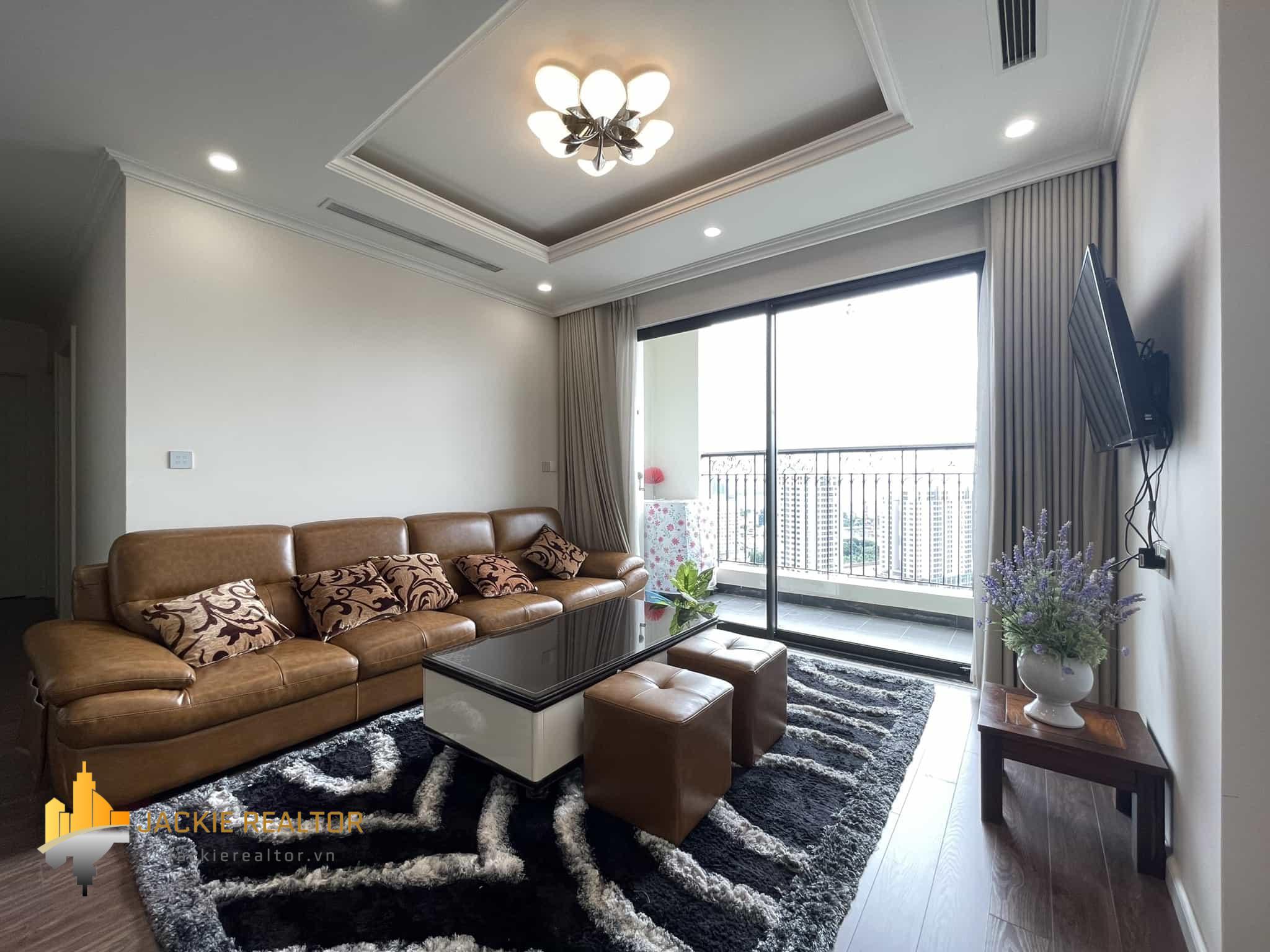 Cozy 3-bedroom apartment for rent in Sunshine Riverside (1)