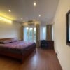 Fully furnished apartment near the lake for rent in Tu Hoa Cong Chua street (8)