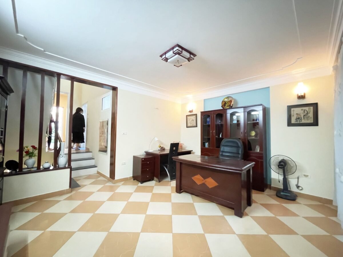 Amazing house for lease in Au Co, Tay Ho, Hanoi (15)