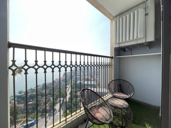Excellent 'dual key' apartment with stunning view for rent in D' El Dorado (1)