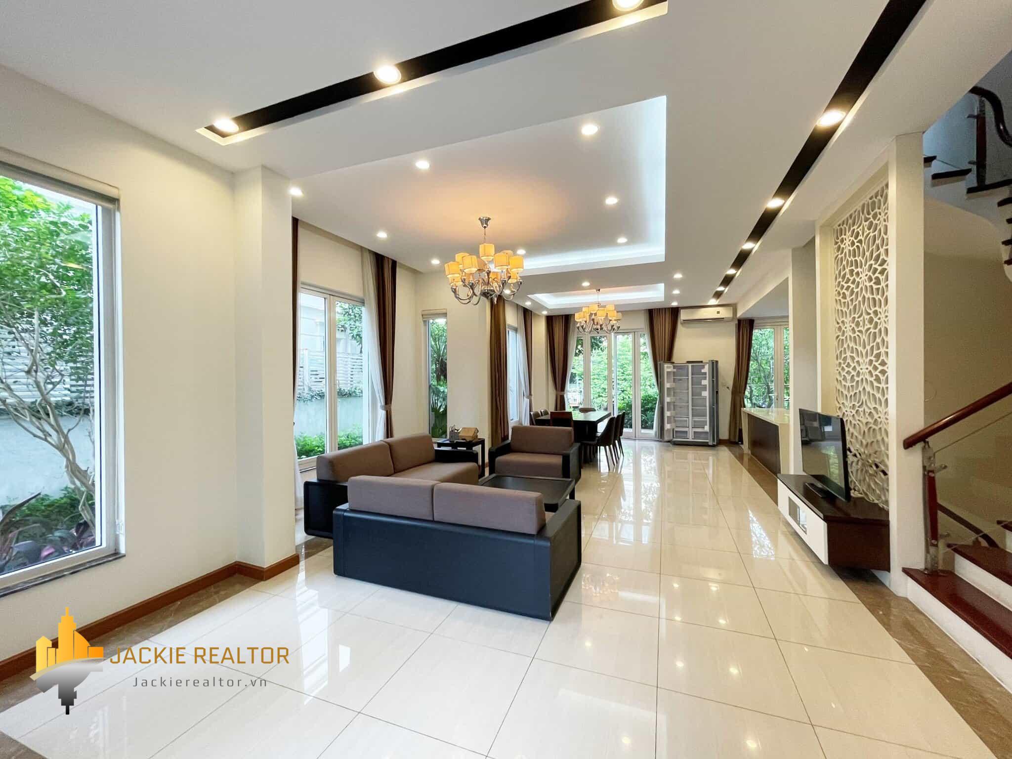 Romantic river-view house for rent in Vinhomes Riverside phase 1 (1)