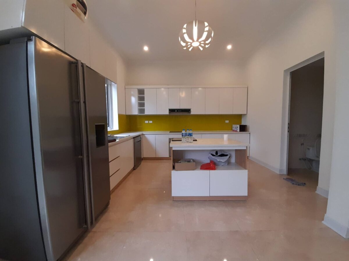 Big unfurnished 5-bedroom villa in Ciputra Hanoi for rent (14)