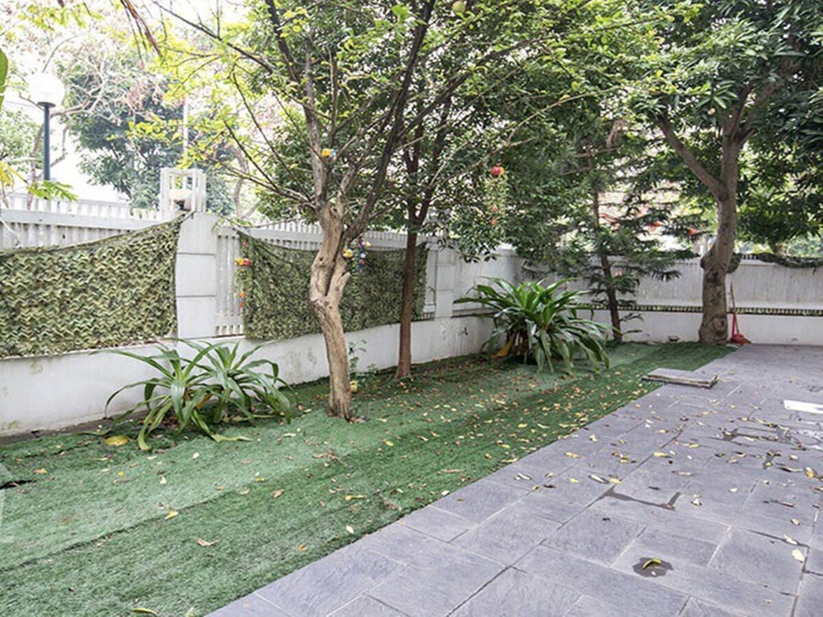 Great 400 m2 garden house in Ciputra Hanoi for rent (20)