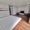 Modern 3-bedroom apartment in L4 Ciputra for rent (9)