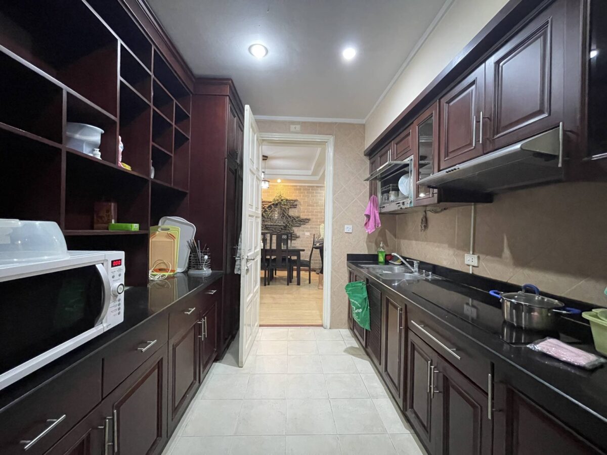 Cheap 3-bedroom apartment for rent in G3 Ciputra (5)