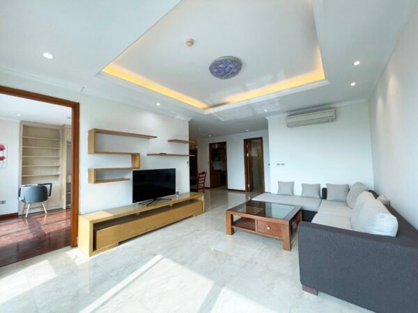 Cozy 153m2 apartment to rent in The Link Ciputra L1 building (25)