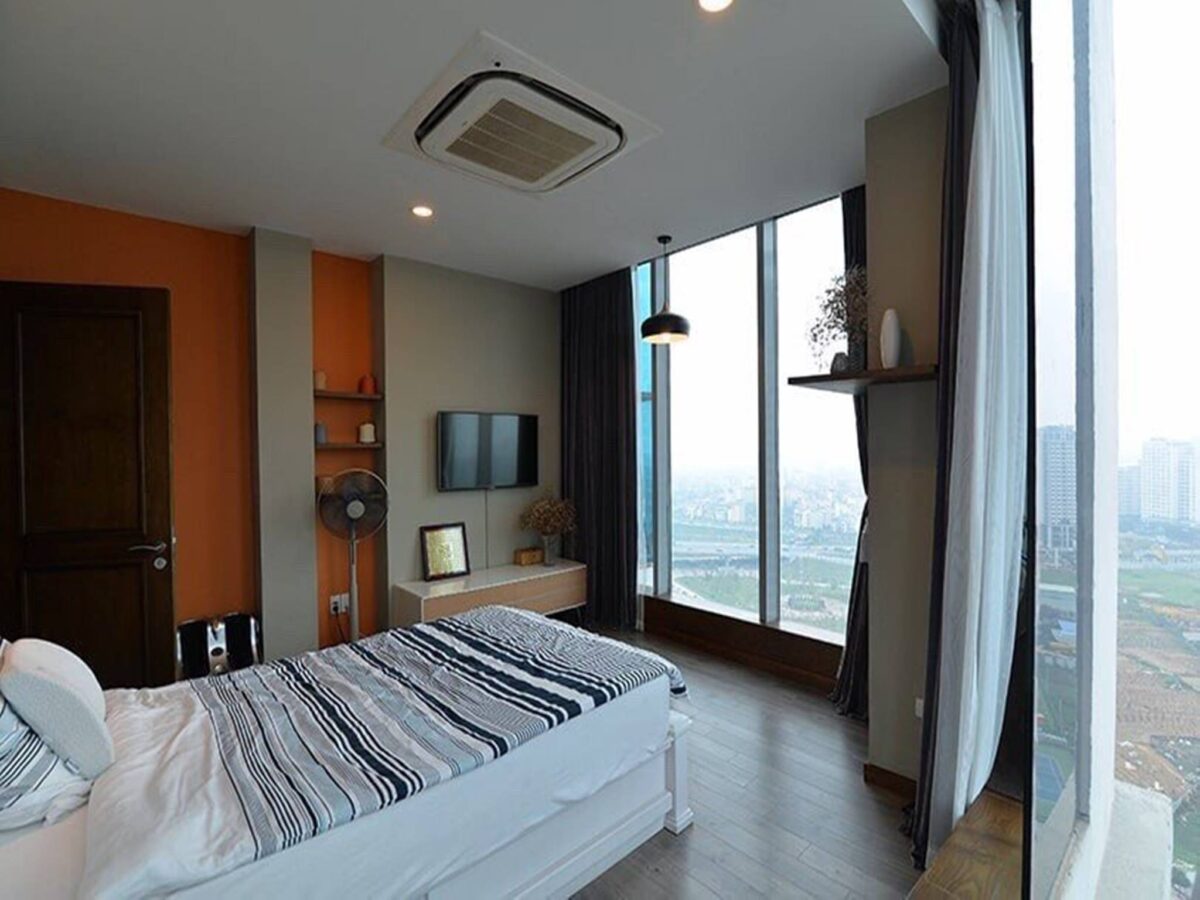 Elegant penthouse for rent in Ciputra Packexim 1 (25)