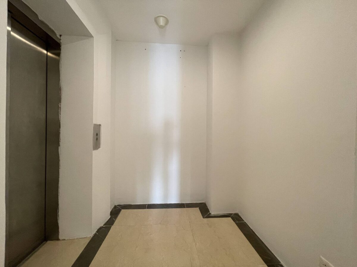 Newly renovated unfurnished apartment for rent in P1 Ciputra (20)