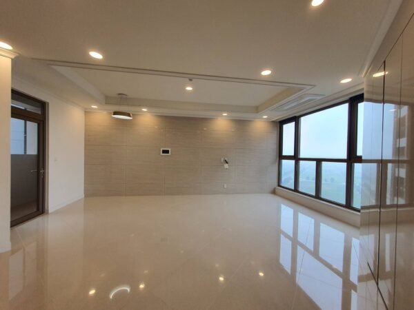 Reasonable unfurnished apartment in Starlake Hanoi for rent (1)