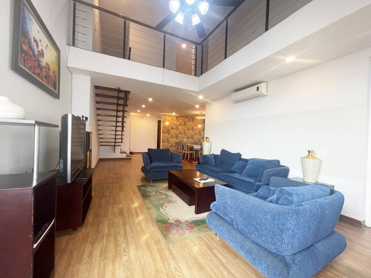 Very cheap 3-bedroom penthouse in Ciputra for rent (1)