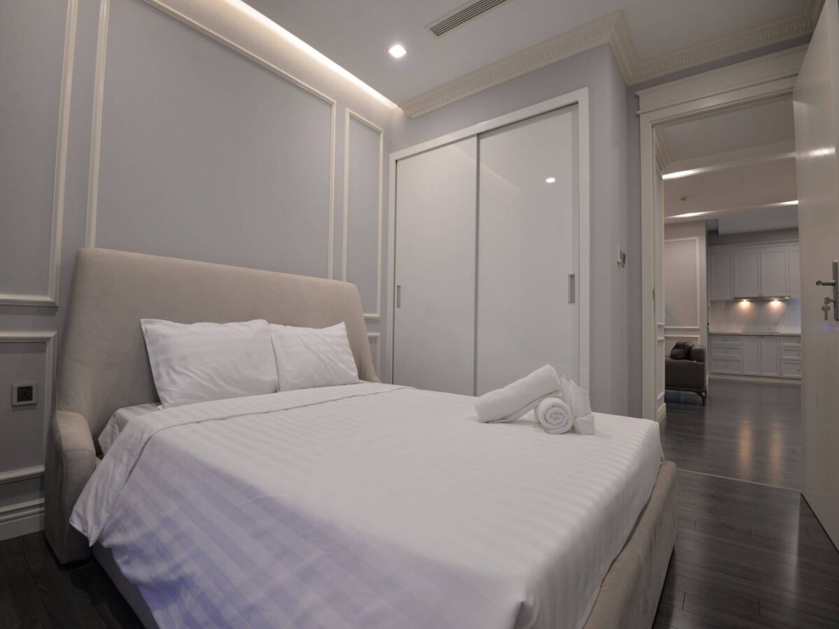 Vinhomes Metropolis Hanoi - Glamorous 3BRs + 1 apartment for rent (12)