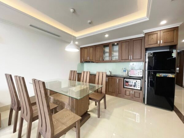 3BRs apartment with expensive wooden furniture for rent in D' Le Roi Soleil (2)