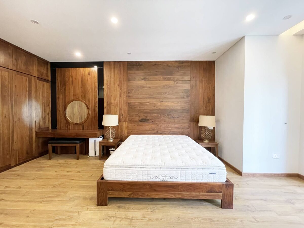 Luxurious Ciputra house for rent close to UNIS Hanoi (21)