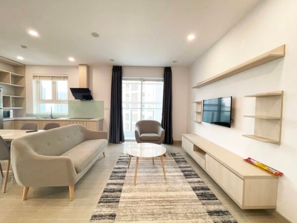 Modern 2BRs apartment in L4 Ciputra for rent (1)