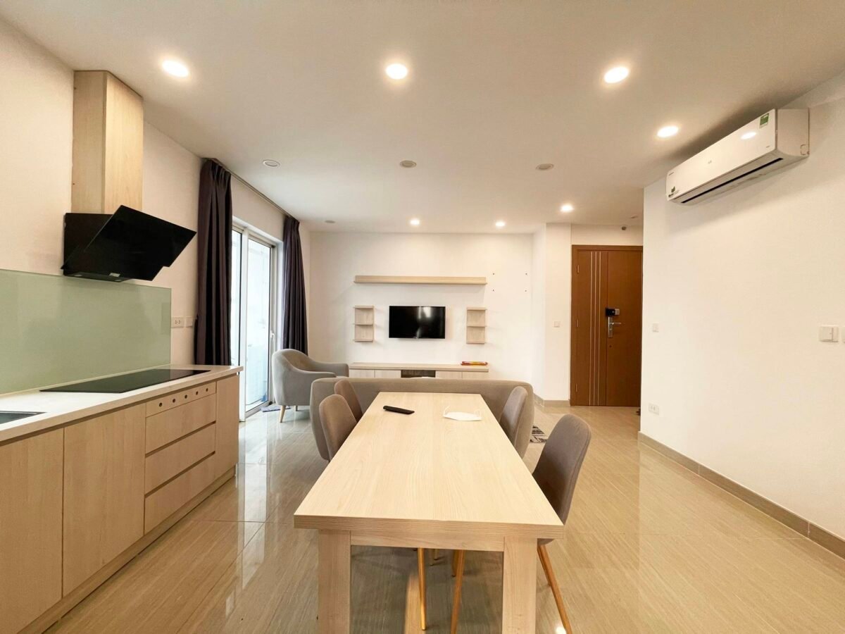Modern 2BRs apartment in L4 Ciputra for rent (4)