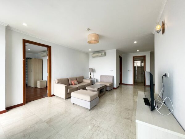 Nice green-view apartment in L2 Ciputra for rent (2)