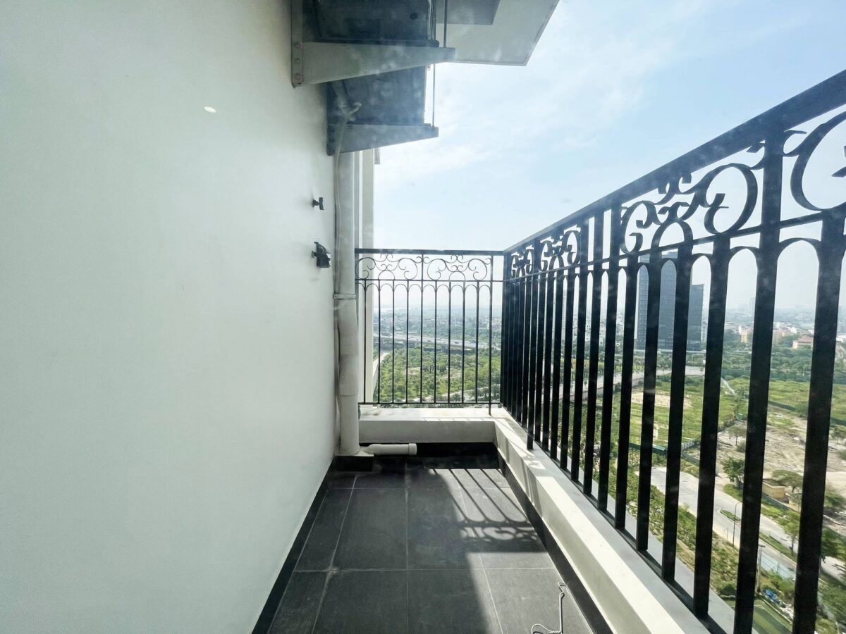 Awesome river-view apartment for rent in R2 building, Sunshine Riverside (15)