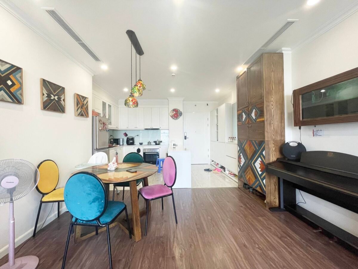 Stylish corner apartment for rent in Sunshine Riverside Ciputra (3)