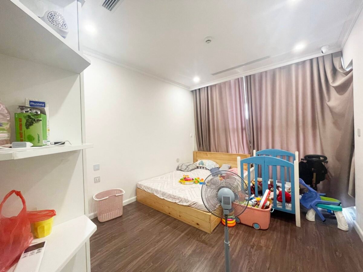 Stylish corner apartment for rent in Sunshine Riverside Ciputra (5)