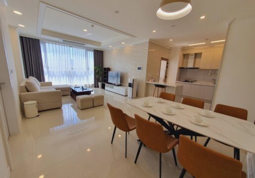 3BRs apartment for rent with the most beautiful lake view in Starlake (1)