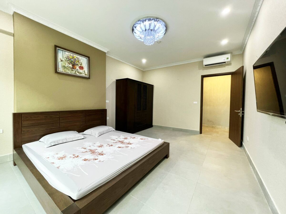 Awesome 4- bedroom apartment in The Link Ciputra for rent (16)