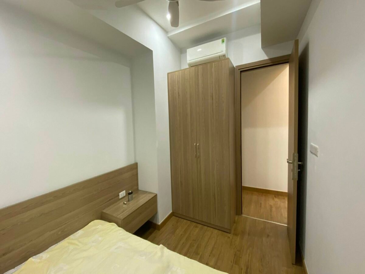 Big 3 bedrooms in Ciputra for rent (9)