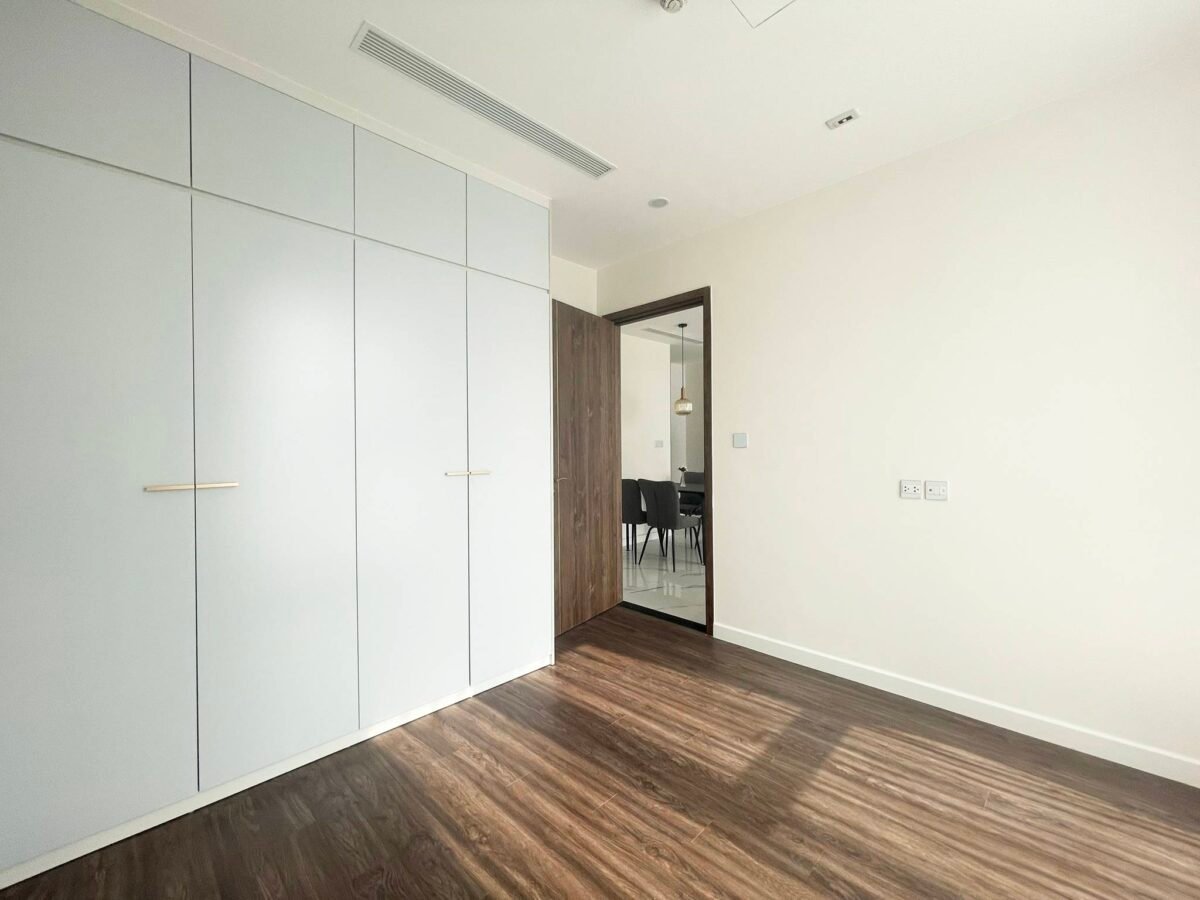 Brand new 2BRs apartment in Sunshine City for rent (6)