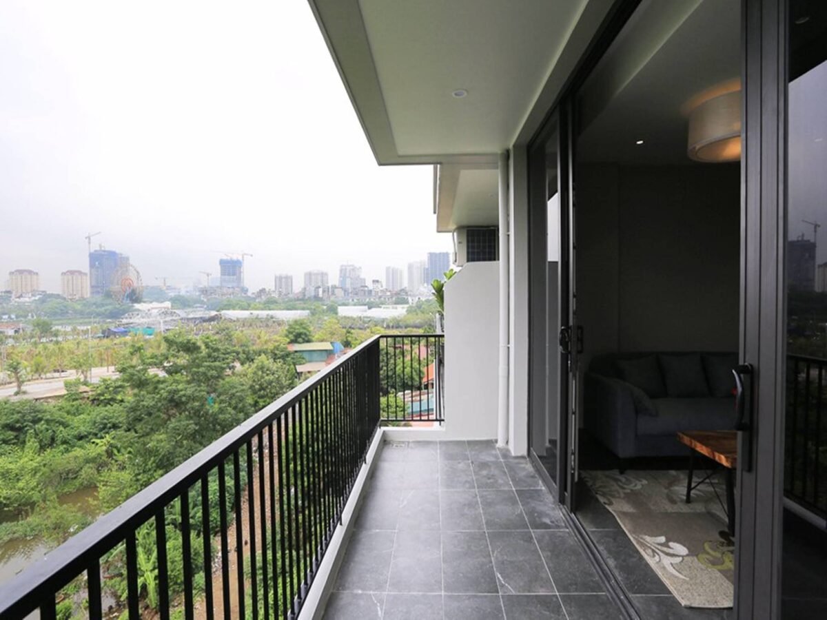 Cozy 2BRs serviced apartment for rent in 399 Au Co (25)