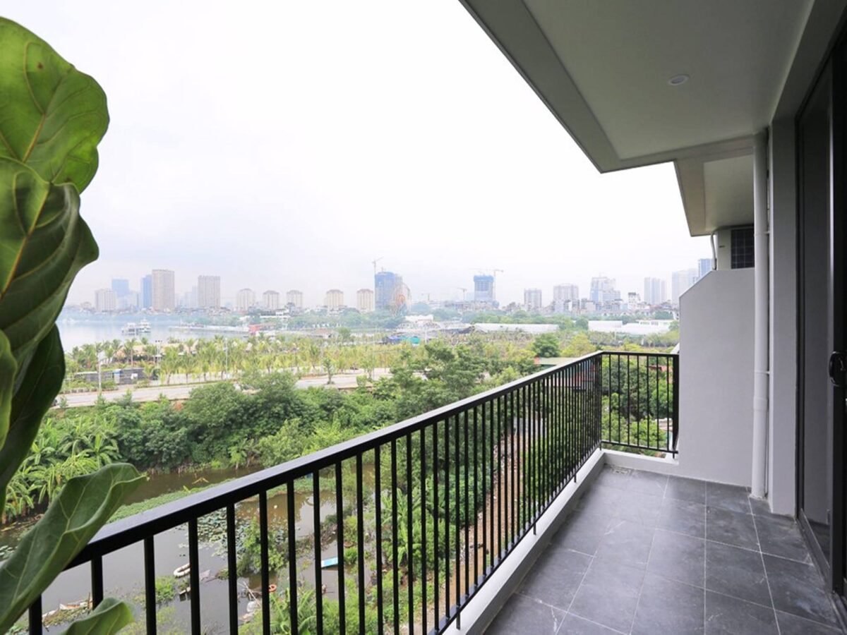 Cozy 2BRs serviced apartment for rent in 399 Au Co (26)