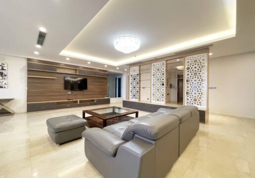 Giant 267SQM apartment for rent in The Link L2 Ciputra (1)