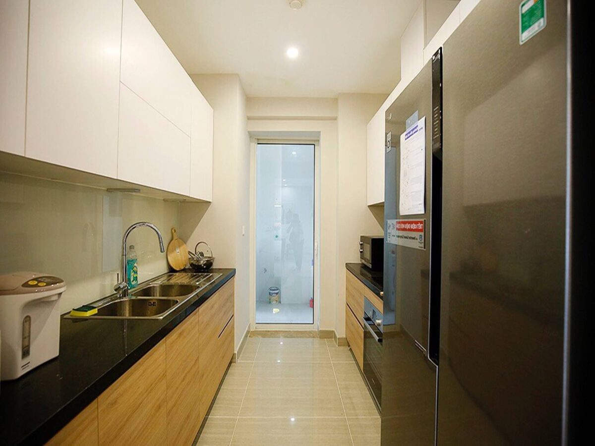 Lovely furnished 3 bedrooms in The Link Ciputra for rent (9)