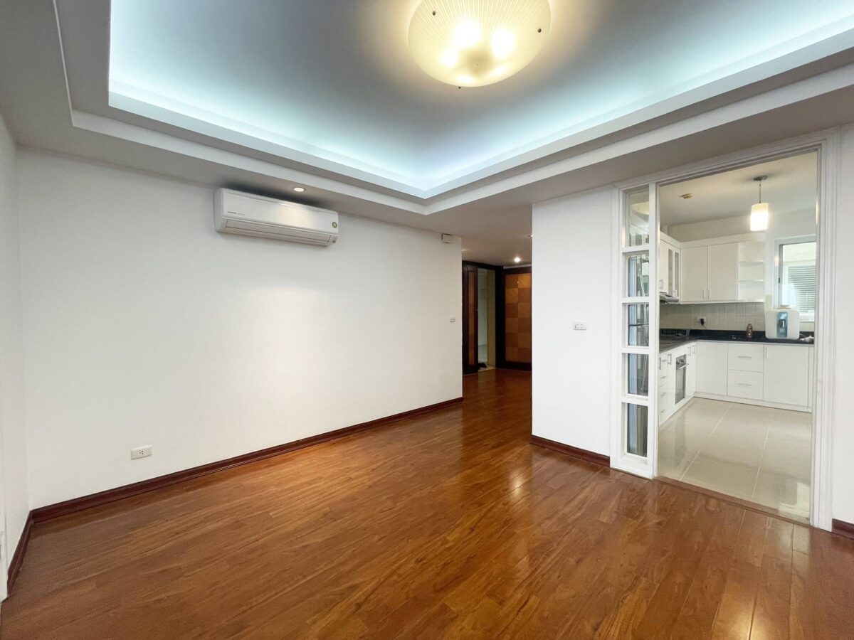 Nice 3BRs penthouse for rent in Ciputra (31)