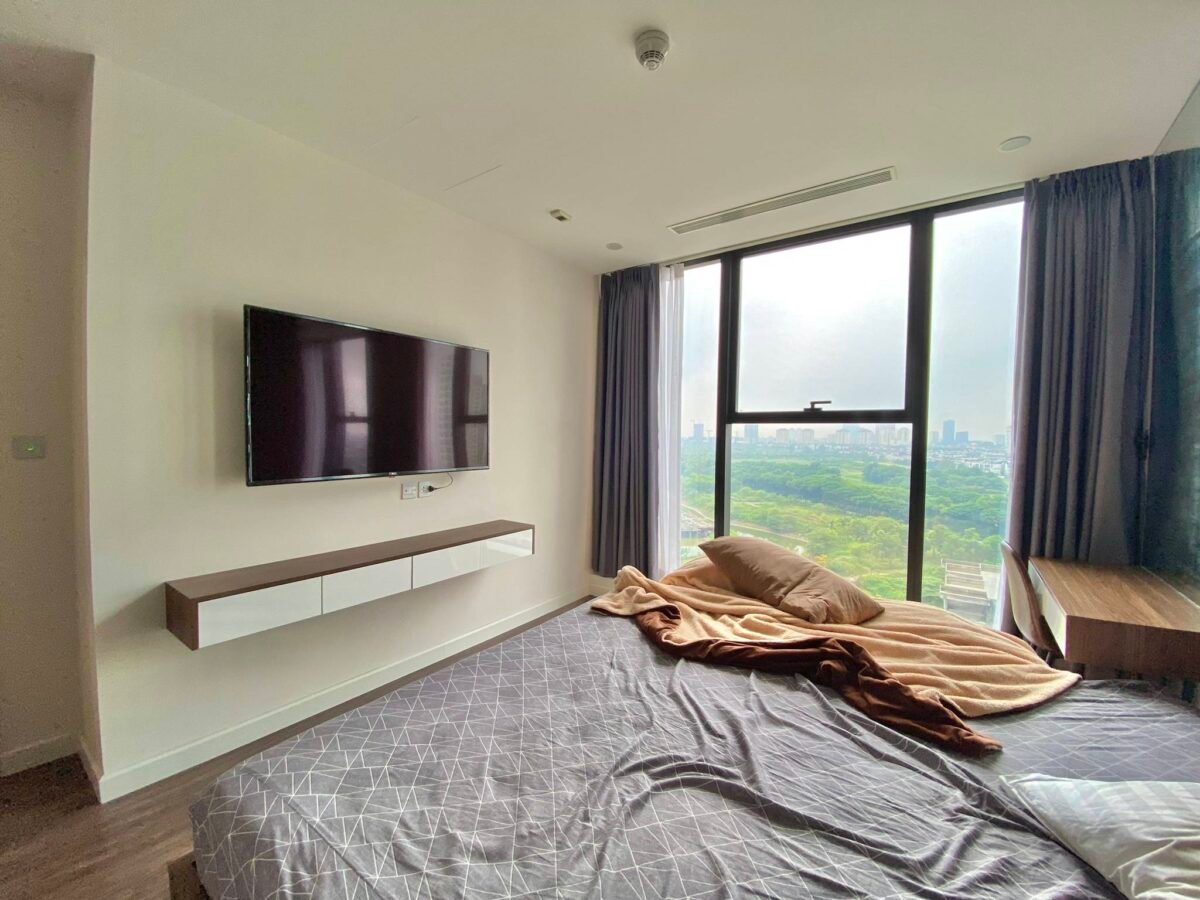 Awesome golf-view apartment in S6 Sunshine City for rent (7)