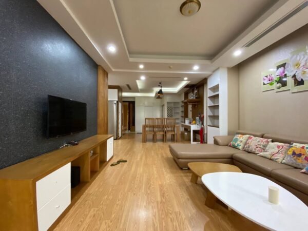 Comfortable 3BRs apartment in E1 Ciputra for rent (2)