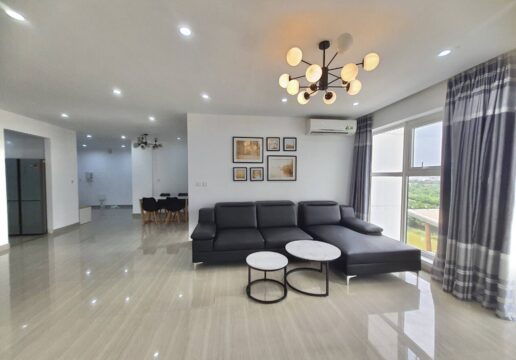 Bright 3BDs apartment for rent in The Link L3, Ciputra Hanoi (1)