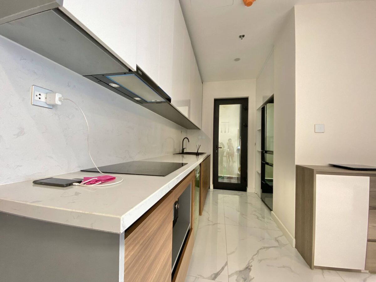 Lovely 3 bedrooms in Sunshine City Hanoi for rent (3)