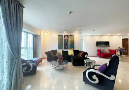 Outstanding golf-view 4 bedrooms in The Link Ciputra for rent (1)