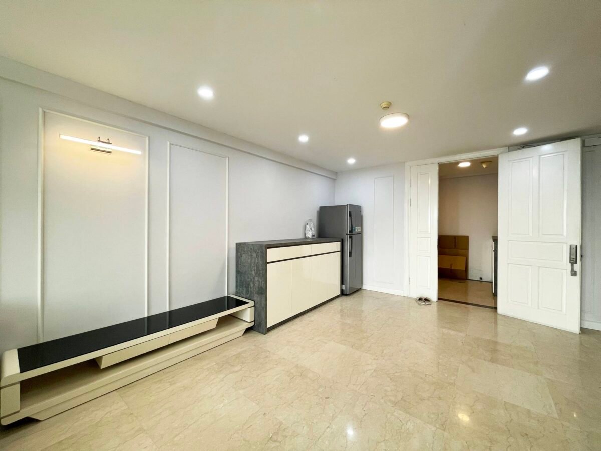 Fabulous 4 - bedroom apartment in P1 Ciputra for rent (5)