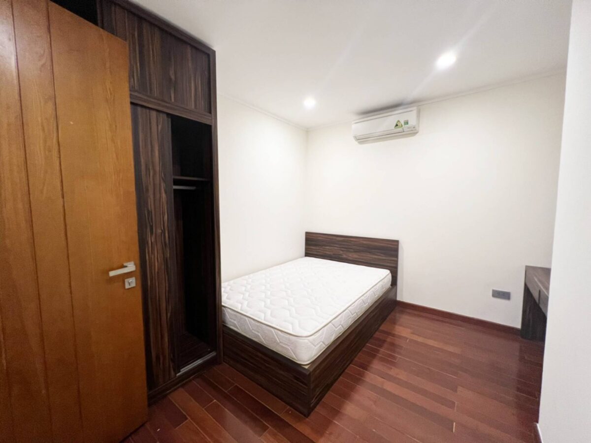 Lovely apartment for rent ịn The Link L1, Ciputra Hanoi (13)